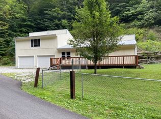 216 John Morgan Memorial Rd, Essie, KY 40827