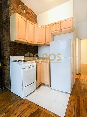 Rented by City Connections Realty | media 20