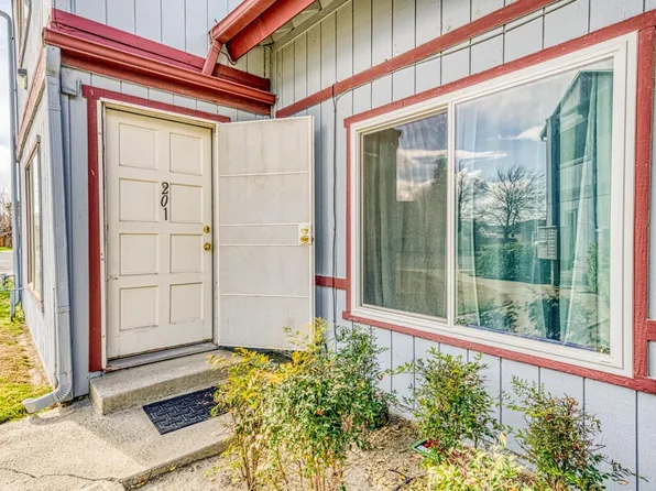 201 Roosevelt St, Coalinga, CA 93210