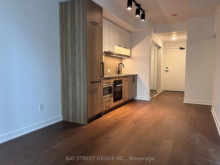 91 Montclair Ave #1503 — Photo 1