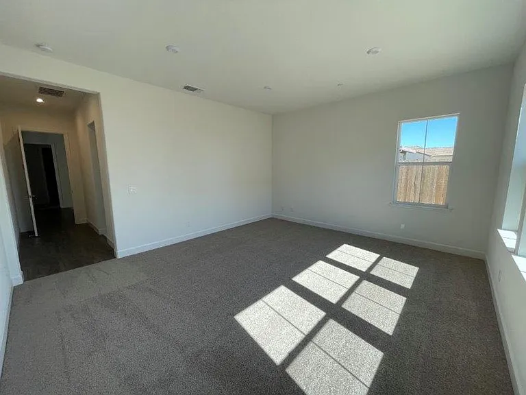 10463 Arnado St — Photo 15