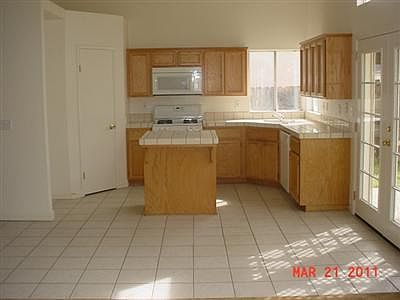 3rd image of 2061 Gordon Verner Cir