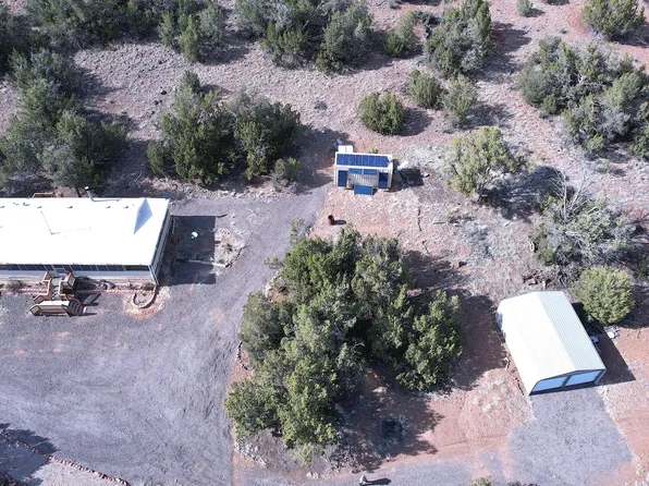 42225 N HONEY BEAR Street, Seligman, AZ 86337