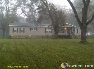 204 Bowles St SW, Baconton, GA 31716