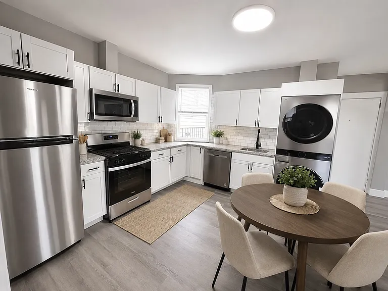 96 W 3rd St #4 — Photo 1