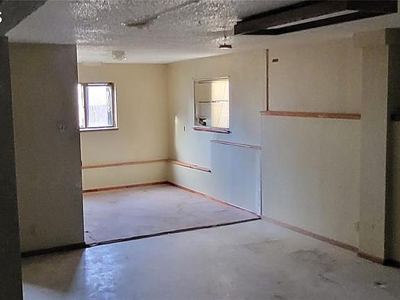 5th image of 4220 Carnoustie Ct