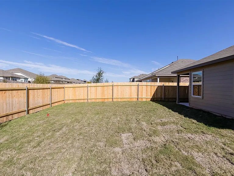 318 Canley Loop — Photo 25