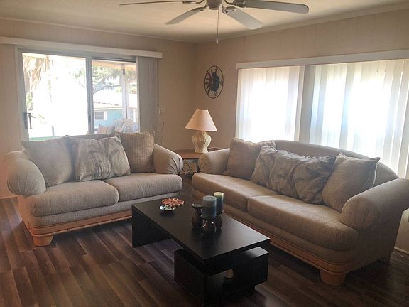3rd image of 26 Orangewood Dr
