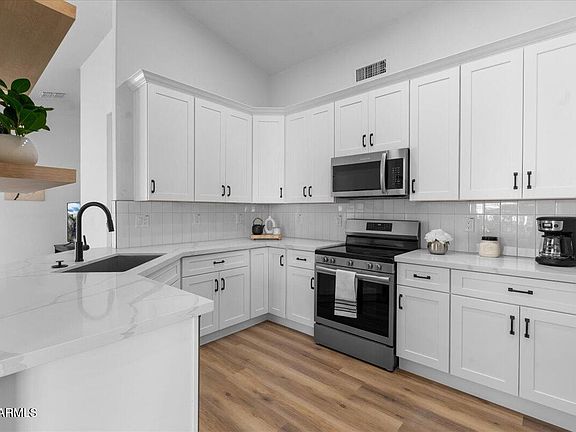 5th image of 5771 W SELDON Lane