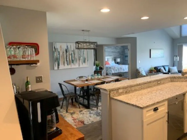 looking into dining from entry to condo