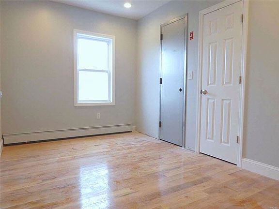 4th image of 60 Wisconsin St