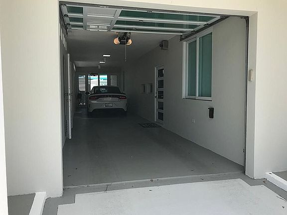 Extra Deep Garage