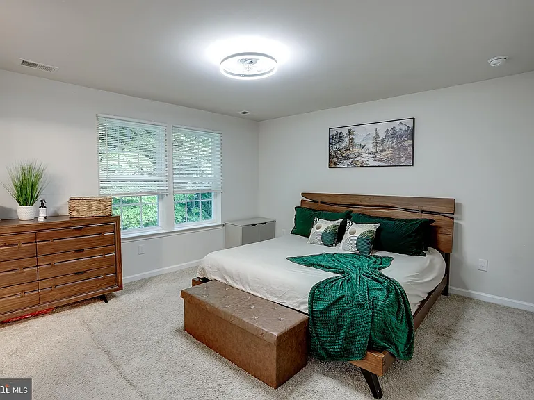104 Levis Dr — Photo 15