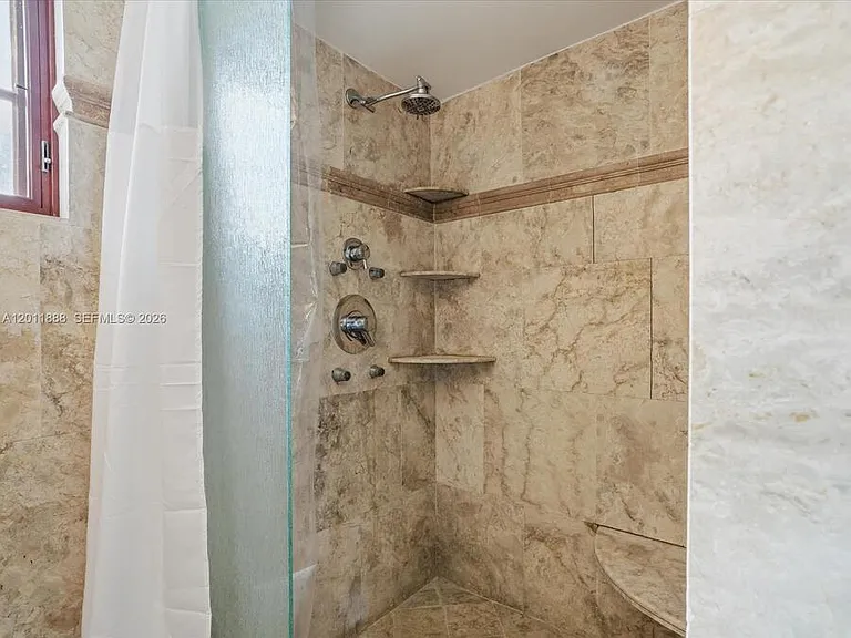 1137 Asturia Ave — Photo 51
