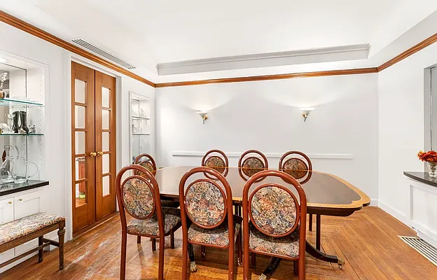 Rented by APT212 INC | media 39