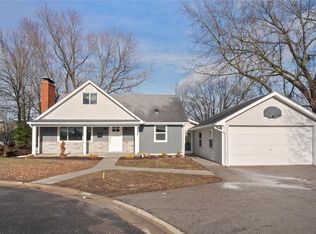 244 Tower Hill Dr, Columbia, IL