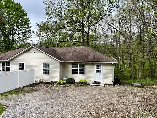 3084 Moffett Rd Photo 1