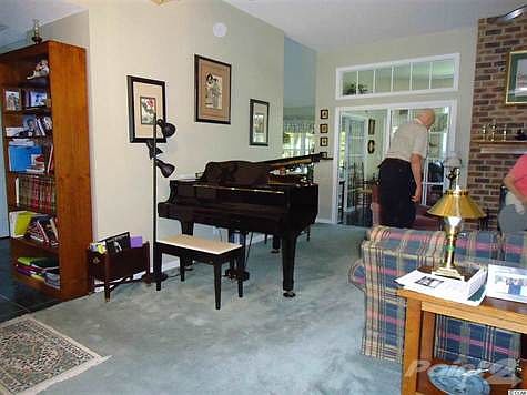 4th image of 58 King George Rd