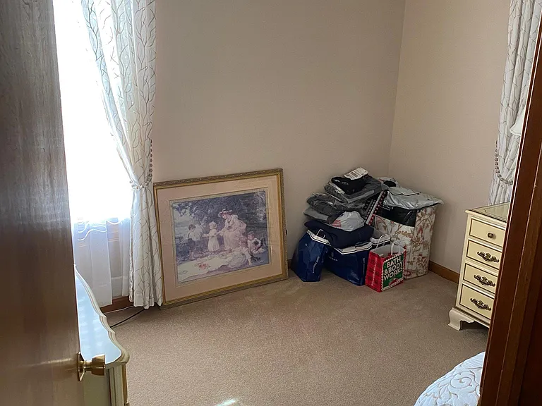 Upstairs bedroom 1