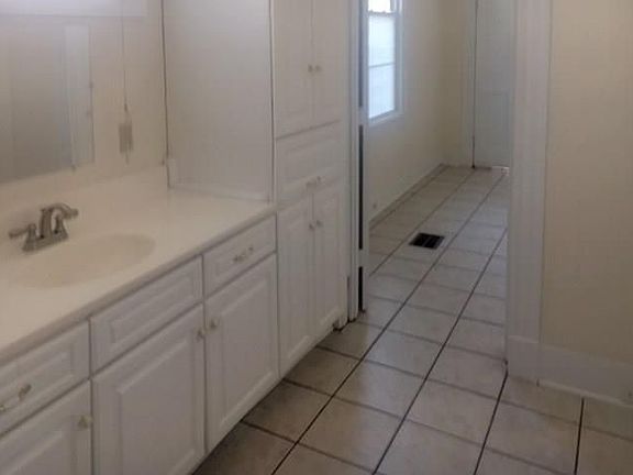 5th image of 1921 S Carrollton Ave #A