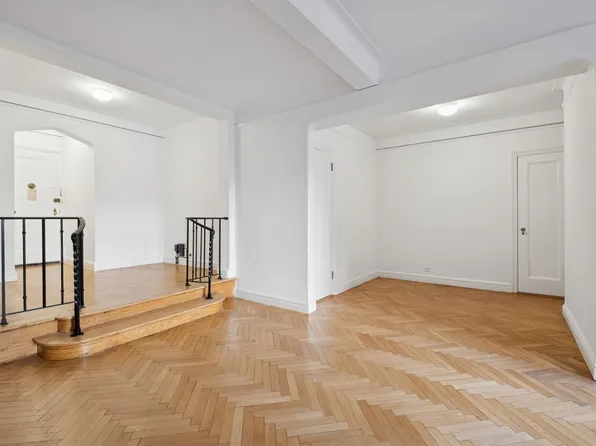 255 Cabrini Boulevard image 1 of 10