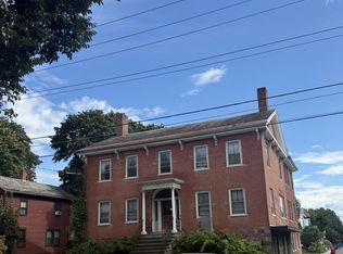 223 Pearl St APT 1W, Burlington, VT 05401