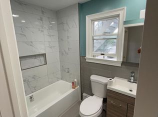 17 E Somerset St, Raritan, NJ 08869