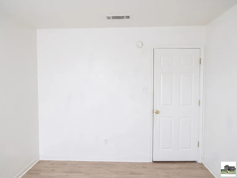 305 Cedar Ridge Dr #A — Photo 13