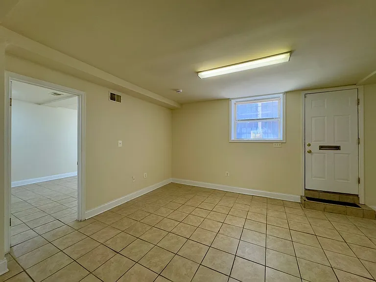 Apartments in Reservoir Hill, Baltimore, MD! — Photo 32