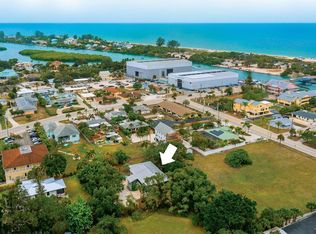 109 Shore Rd, Nokomis, FL 34275