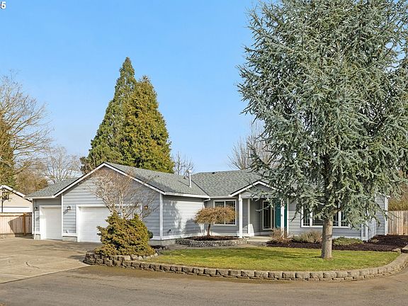 3rd image of 1437 NE 12th Ave