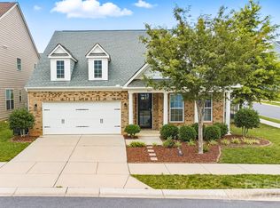 867 Pecan Tree Ln, Fort Mill, SC 29715