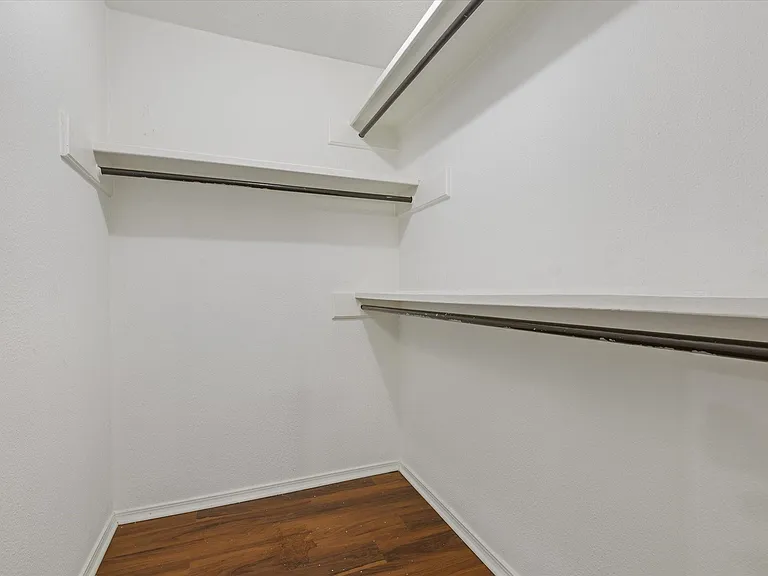 7715 Brush Wood Dr — Photo 31