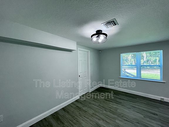 4th image of 1000 35th St #1