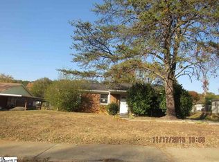 305 Boling Rd, Taylors, SC 29687