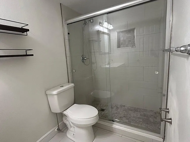 4115 S Semoran Blvd #16 — Photo 8