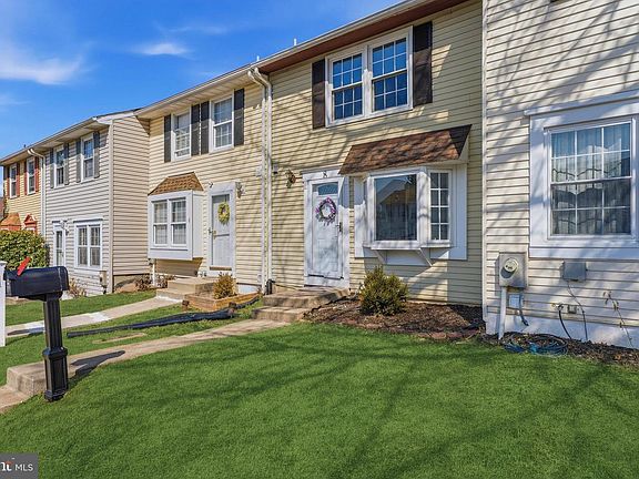 2nd image of 8 Bardia Ct