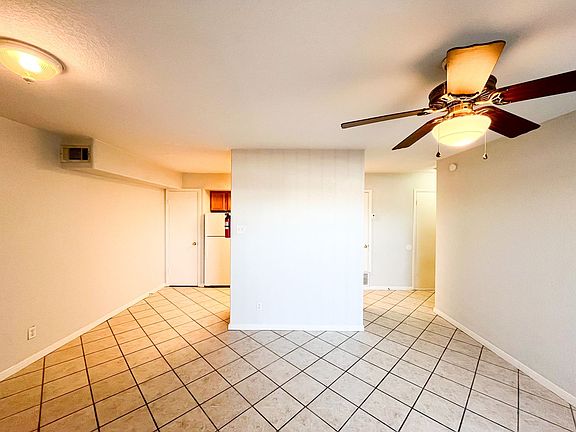 3rd image of 2302 Wales Cir APT C