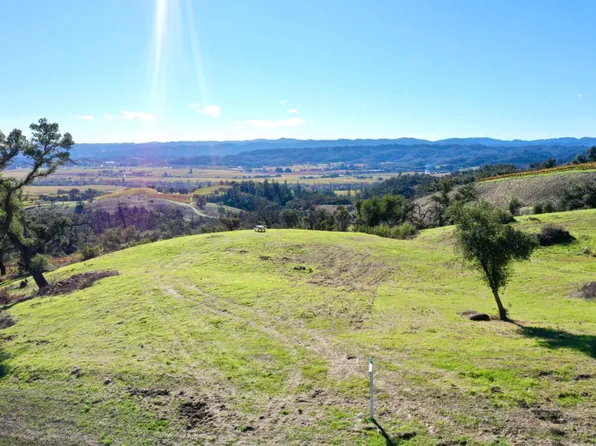 594 Artisan Circle, Geyserville, CA 95441