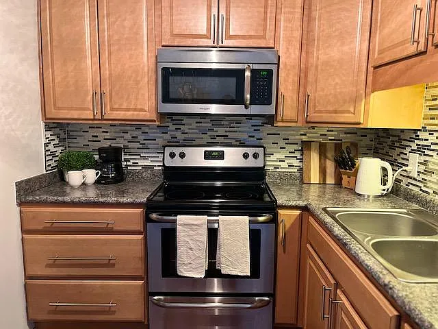 1216 Manassas Ct #C — Photo 6