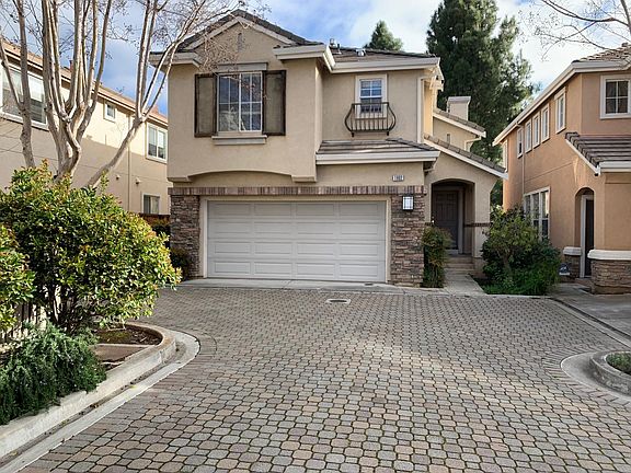 2nd image of 1902 Wayne Cir