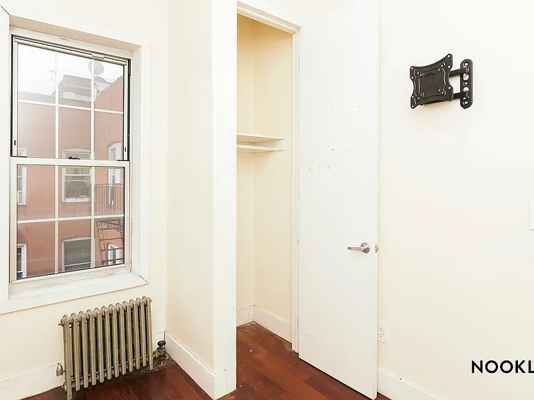117 S 4th St #21 — Photo 29