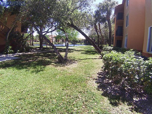 5th image of 10741 Cleary Boulevard #102