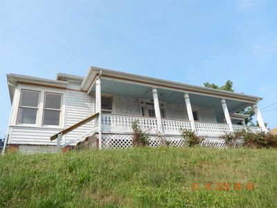 1642 W Beverley St, Staunton, VA, 24401