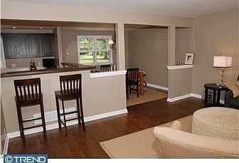 2nd image of 1511 Walton Dr