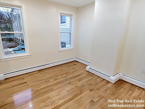 4th image of 47 Cameron St