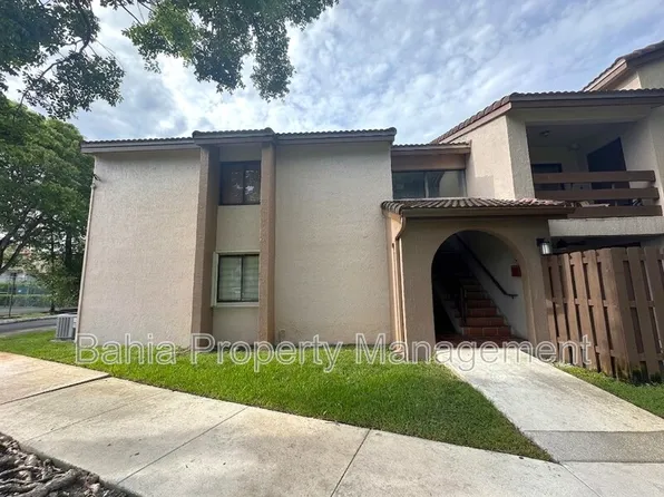 8999 SW 123rd Ct APT 212, Miami, FL 33186