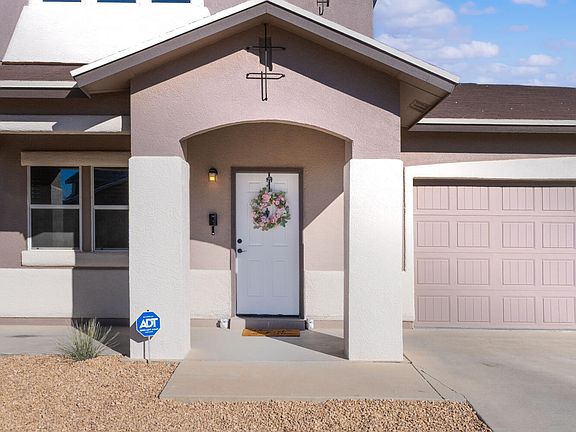 3rd image of 3005 Pino Triste Dr