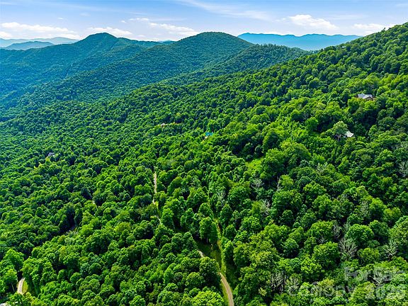 5th image of 16 Mountain Gait Dr Unit 16
