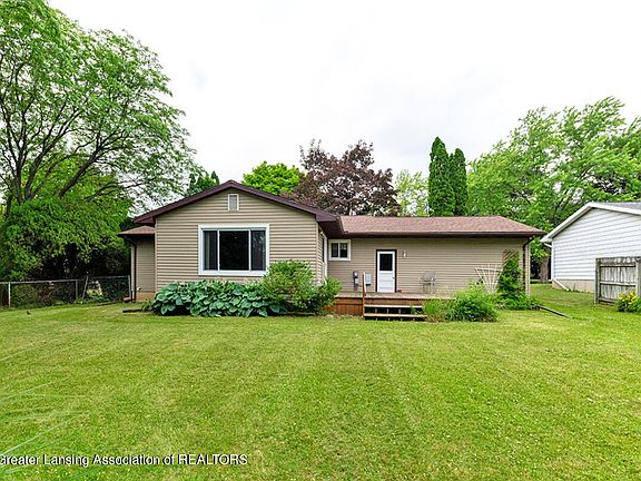 2nd image of 1025 Old Erin Way